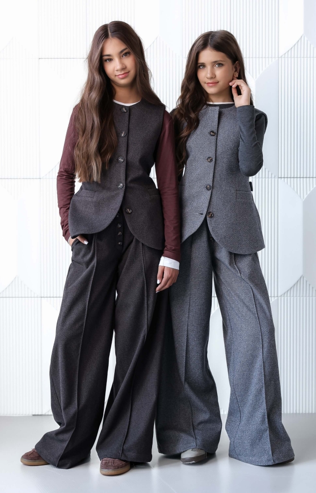 Жилет приталений теплий шоколадний — купити в інтернет магазині