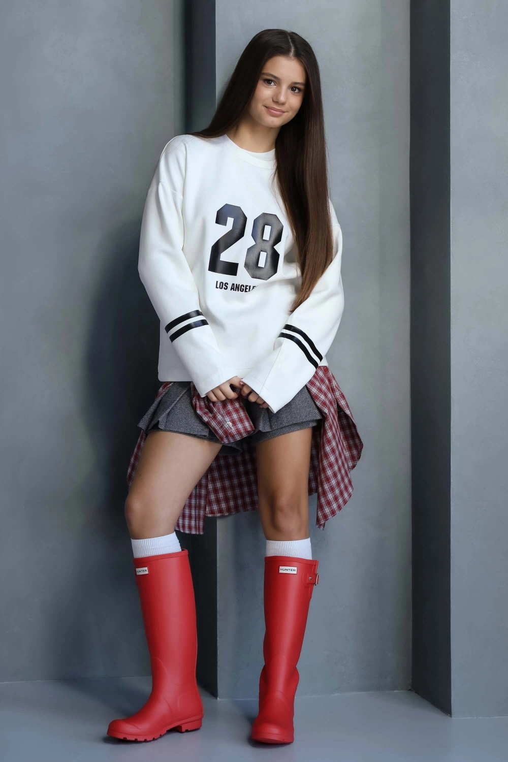 Лонгслів об'ємний молочний з написом