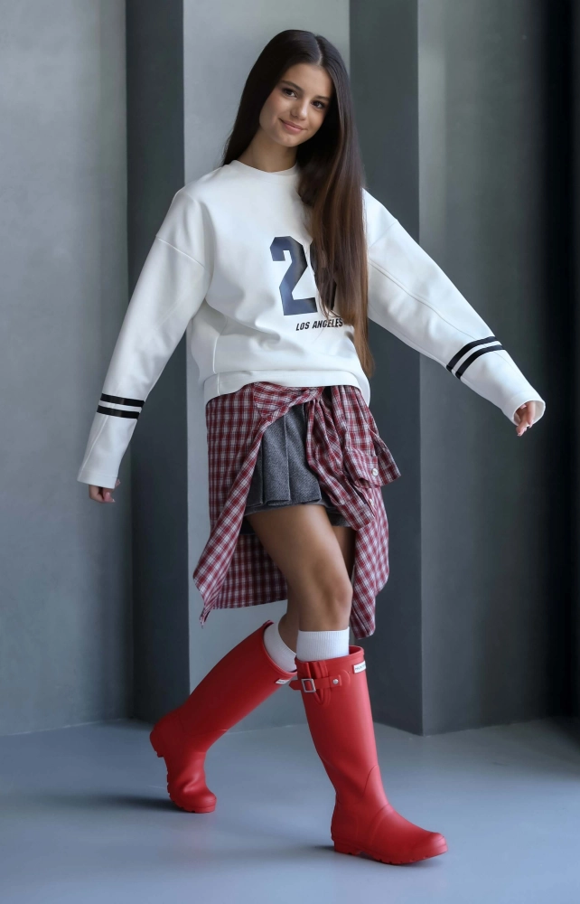 Лонгслів об'ємний молочний з написом