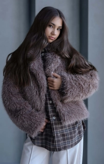Шуба зі штучного хутра мокко
