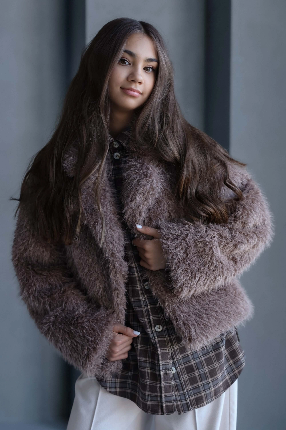 Шуба зі штучного хутра мокко