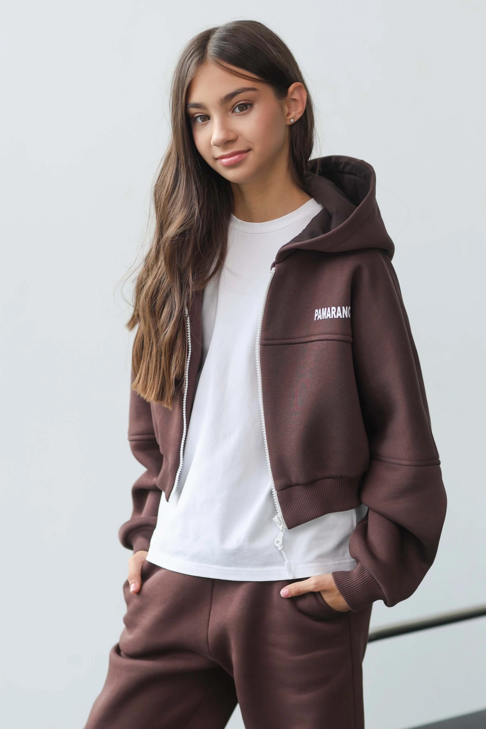 Коротке худі зіп утеплене шоколадне