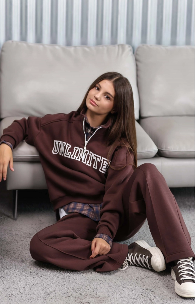 Свитшот утепленный с молнией шоколадный