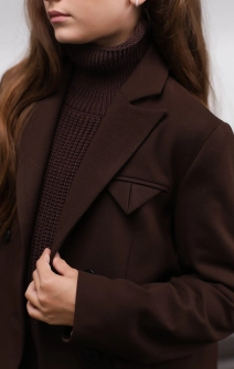 Жакет шоколадний з фактурної тканини
