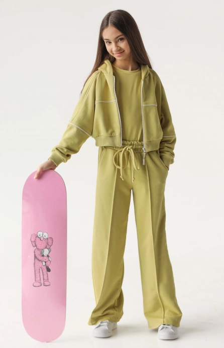 Костюм спортивный с коротким худи c кантом фисташковый