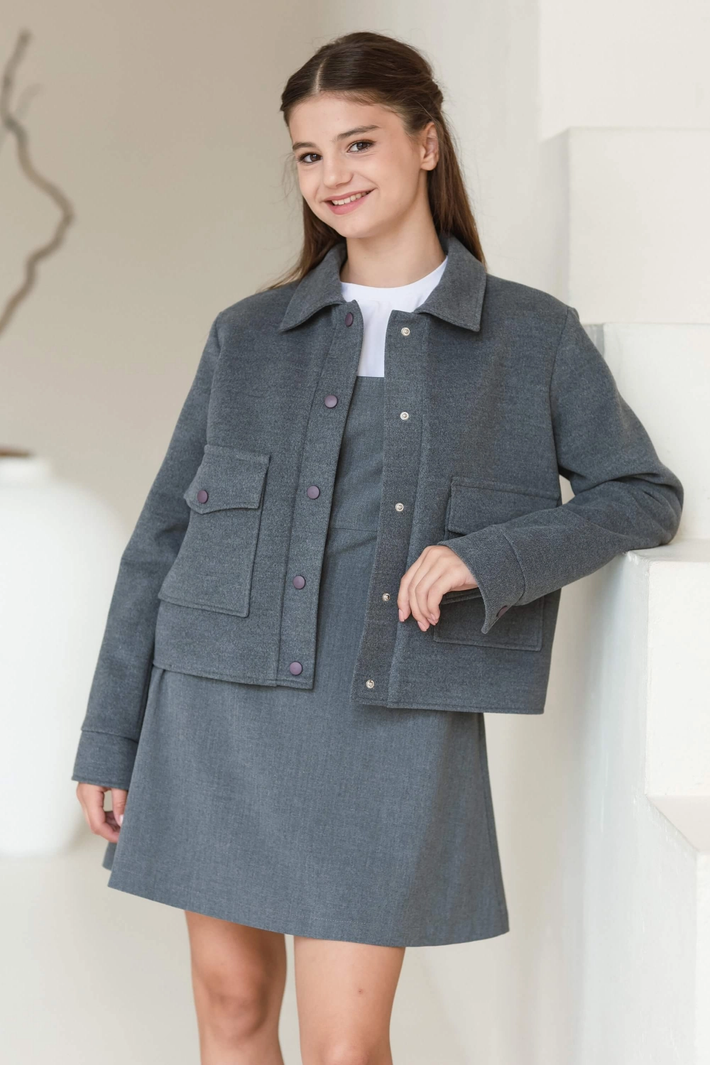 Жакет теплий з накладними кишенями сірий