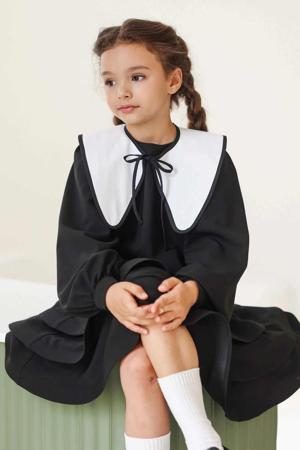 Зйомний комірець білий з контрастним кантом