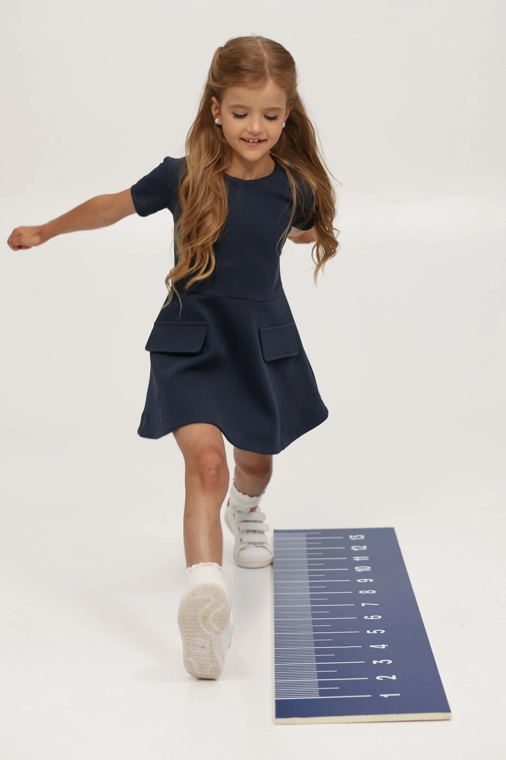 Міні-сукня шкільна трикотажна А-силует темно-синя
