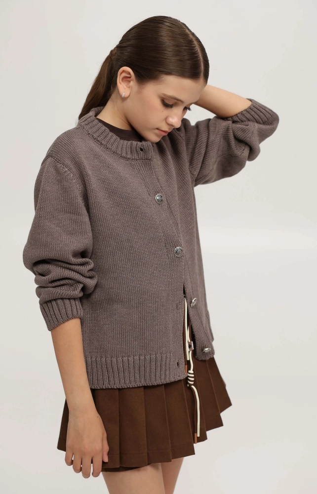 Кардиган вʼязаний на ґудзиках в кольорі капучино