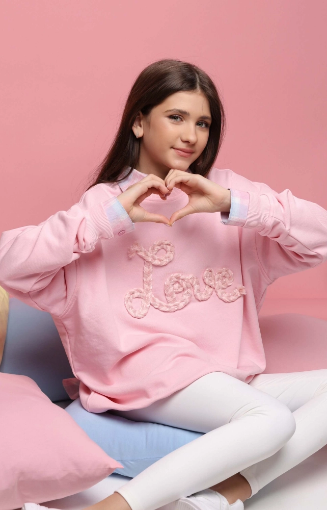 Свитшот розовый с надписью LOVE