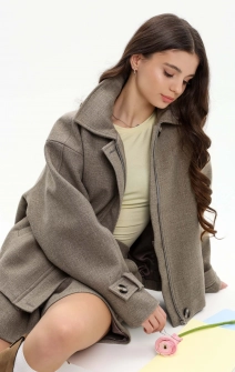 Куртка-пальто з високим коміром сіро-бежева