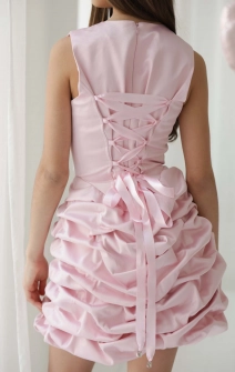 Корсетное платье с фантазийной юбкой розовое