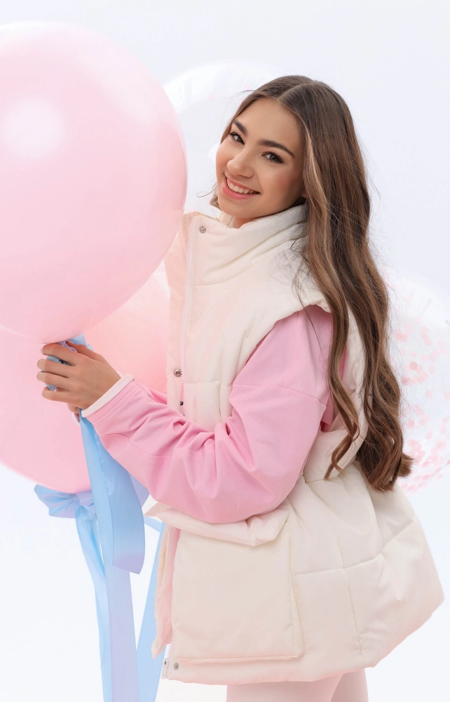 Жилет стьобаний подовжений молочний