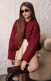 Бомбер короткий утеплений бордовий