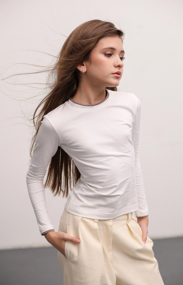 Лонгслив молочный с кофейным кантом