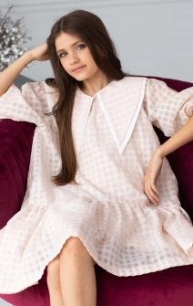 Сукня А-силуету з об'ємним коміром персикова