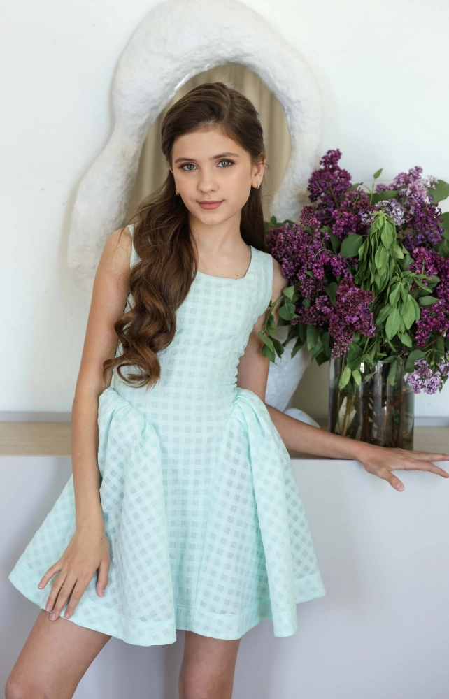 Корсетна сукня з пишною спідницею ментолова